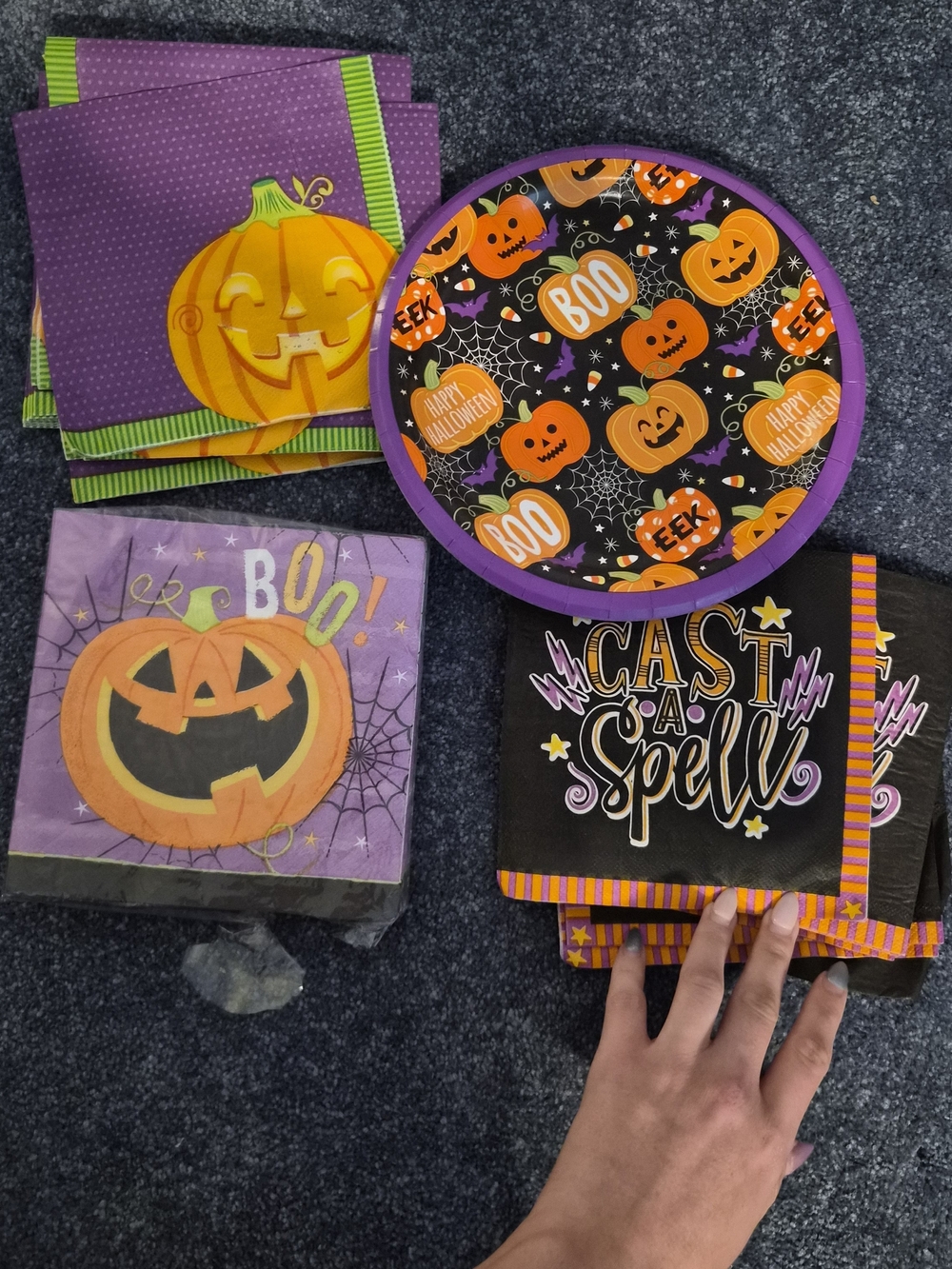 Halloween Party Tableware Set - Purple & Orange Pumpkin Design